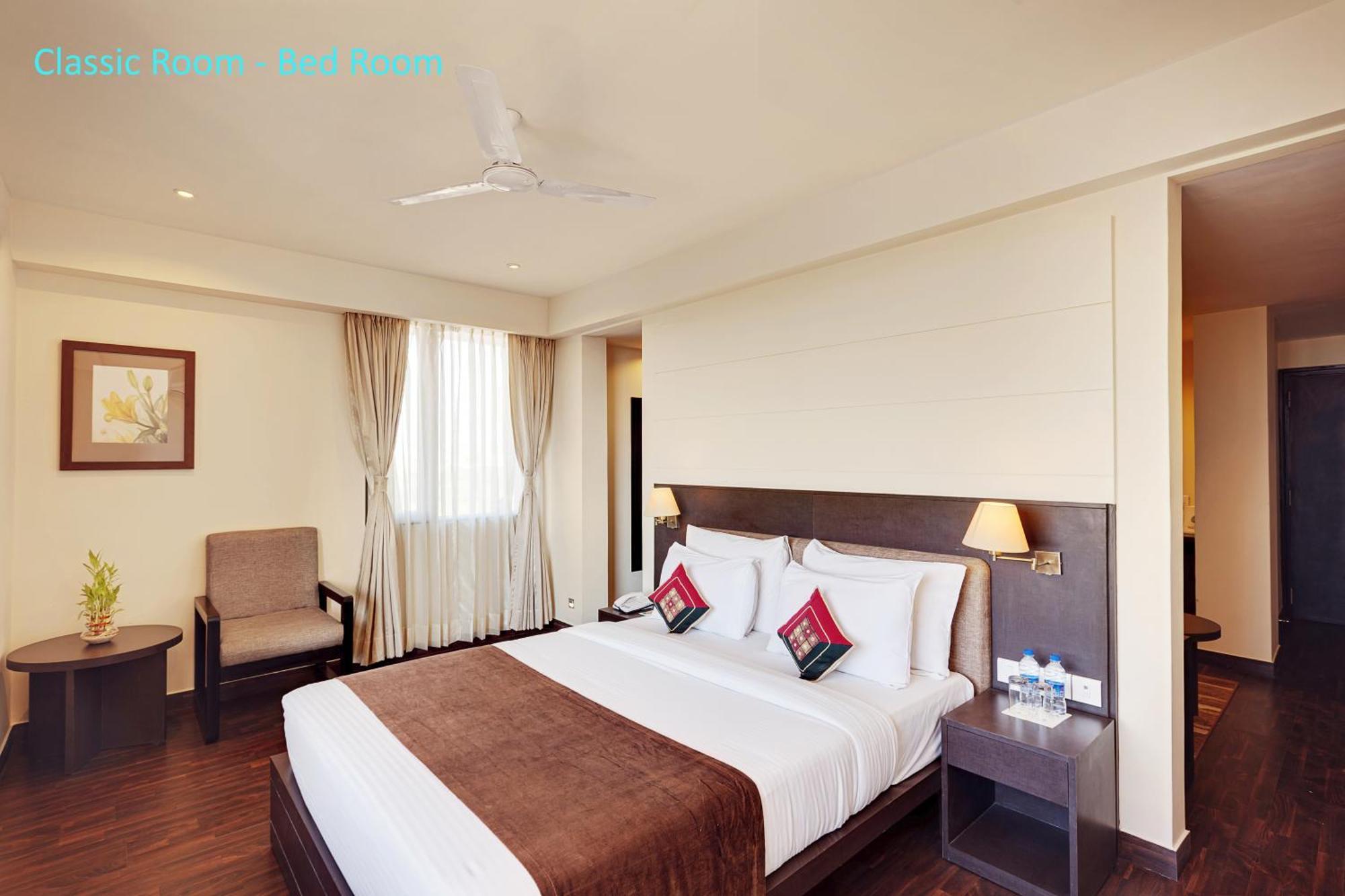 Whispering Palms Hotel 자이푸르 외부 사진